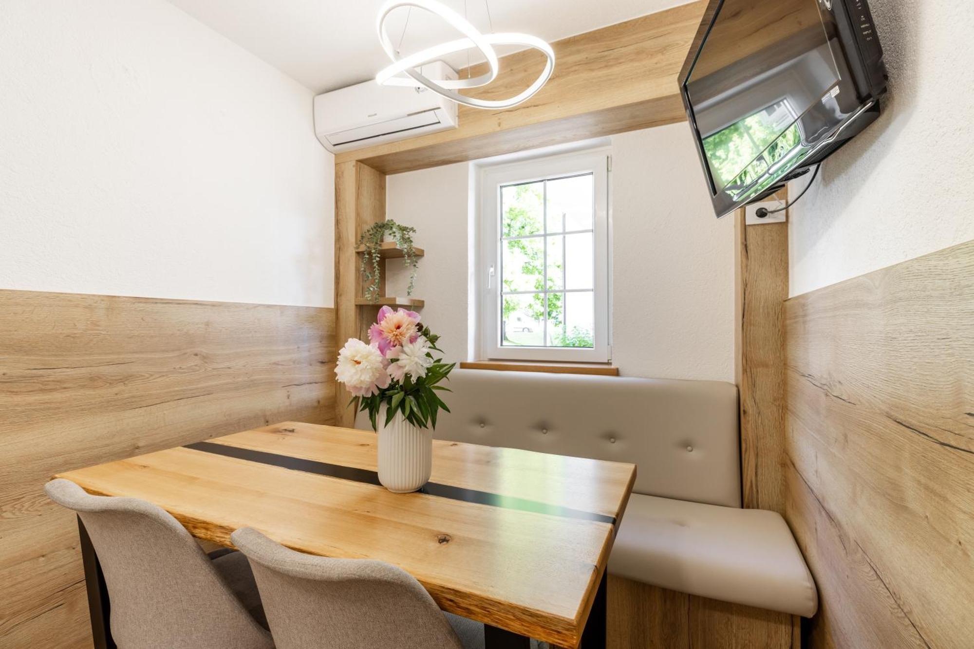 Apartment Tina Podcetrtek Ngoại thất bức ảnh